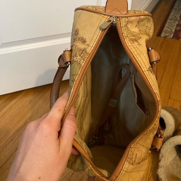 Leather world map bag/purse with strap - Picture 5 of 8